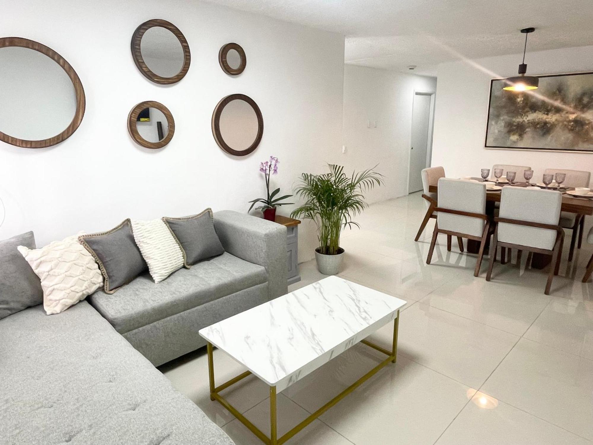 Suite Jacarandas 103 Guadalajara Buitenkant foto